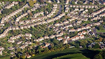 Image aérienne générique d’un quartier résidentiel