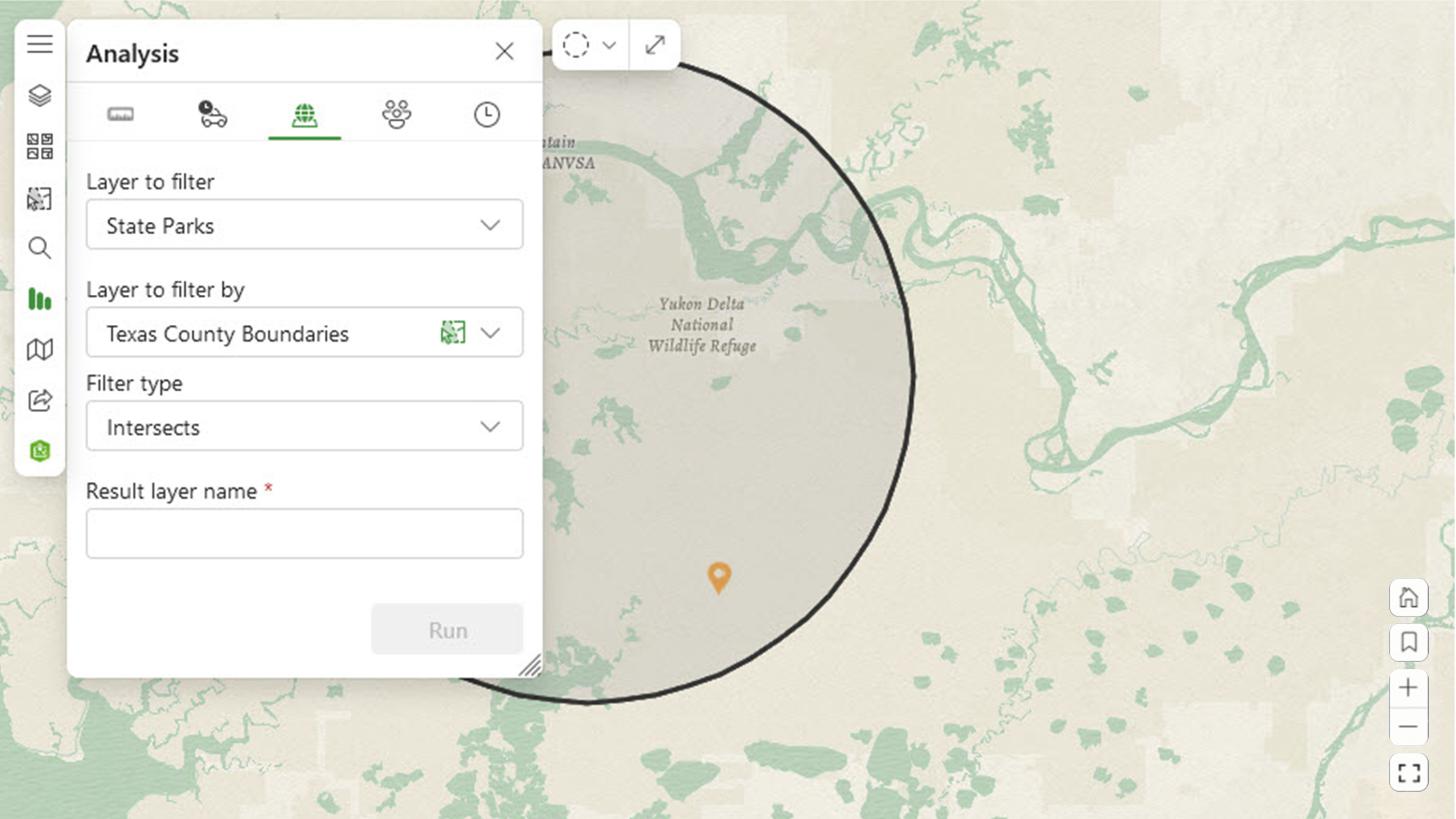 Carte beige avec un cercle en noir et un fragment de l’interface ArcGIS for Excel en encart montrant un outil d’analyse cartographique 