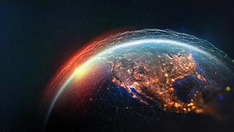 Vue satellite de la Terre avec le continent nord-américain éclairé de lumières orange