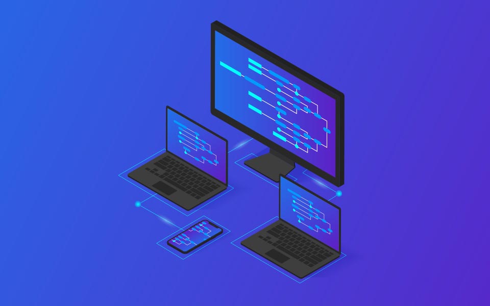 Ordinateur connecté à deux ordinateurs portables et un appareil mobile, le même workflow est affiché sur chaque appareil