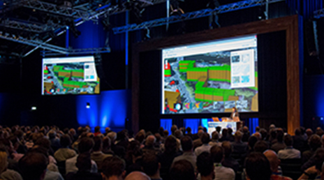Présentation mettant la 3D interactive à l'écran afin d'illustrer un projet.