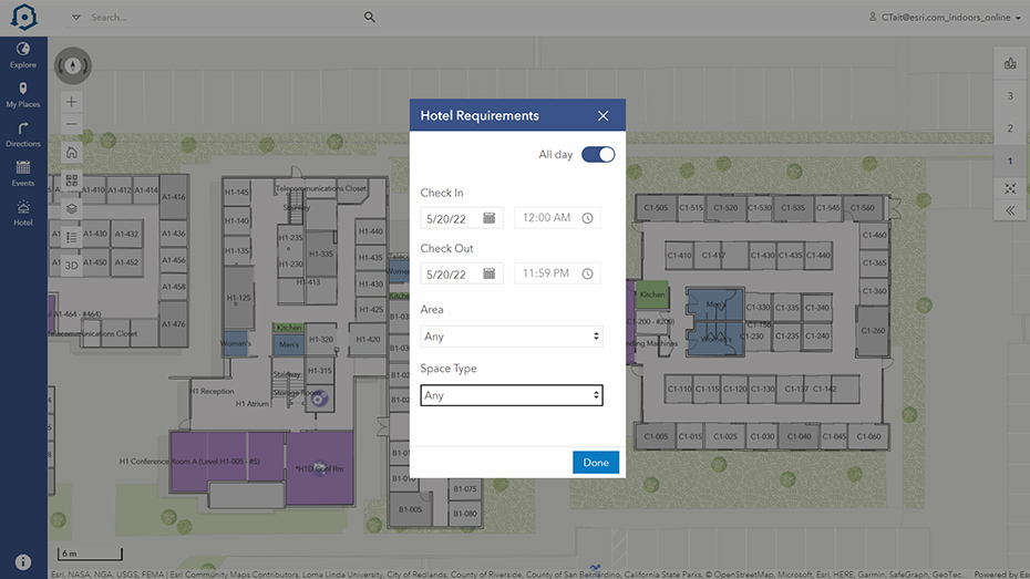 Carte indoor d’un bâtiment avec des bureaux conçus en carrés et une fenêtre contextuelle qui comporte un texte indiquant les exigences de l’espace de coworking 