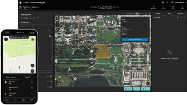 Interface cartographique ArcGIS Mission sur un appareil mobile et un ordinateur avec du texte et des cartes numériques présentant des rues et des bâtiments