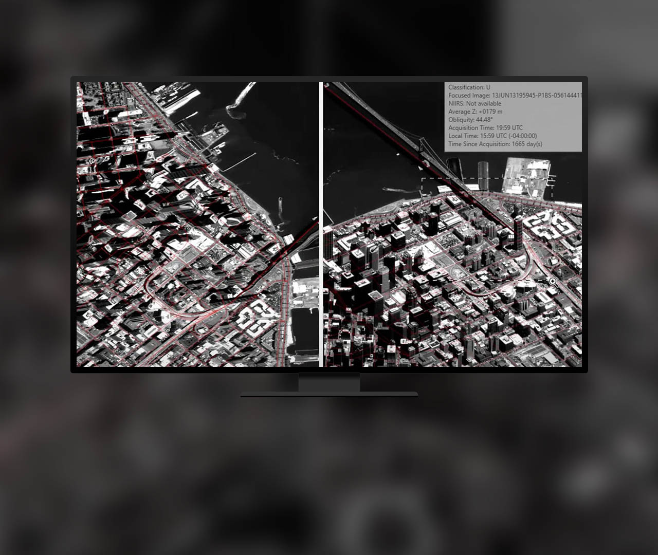 Vue côte à côte d’une image satellite Digital Globe oblique avec des données d’entités