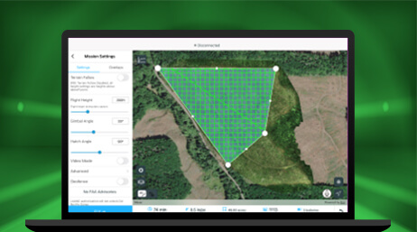 Image d’un ordinateur portable affichant une carte en vert sur laquelle sont superposées des zones d’analyse mises en évidence