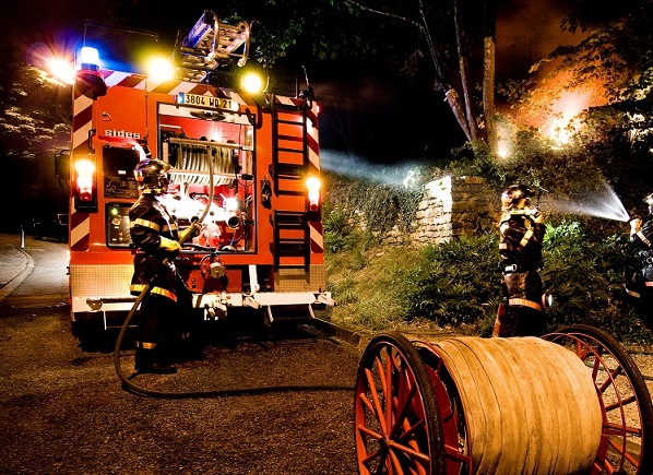 Pompiers lors de la nuit